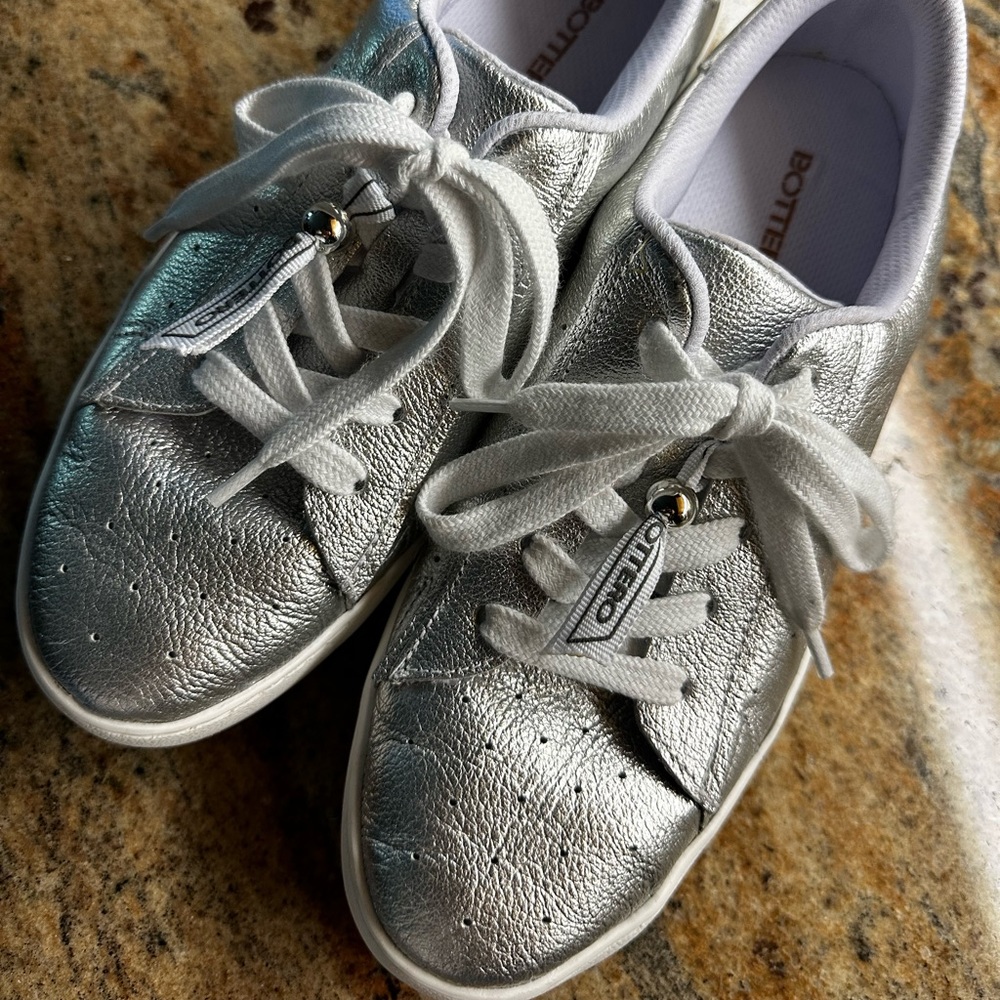 Silver Leather Boterro Bo Eleanor Lace up Sneaker